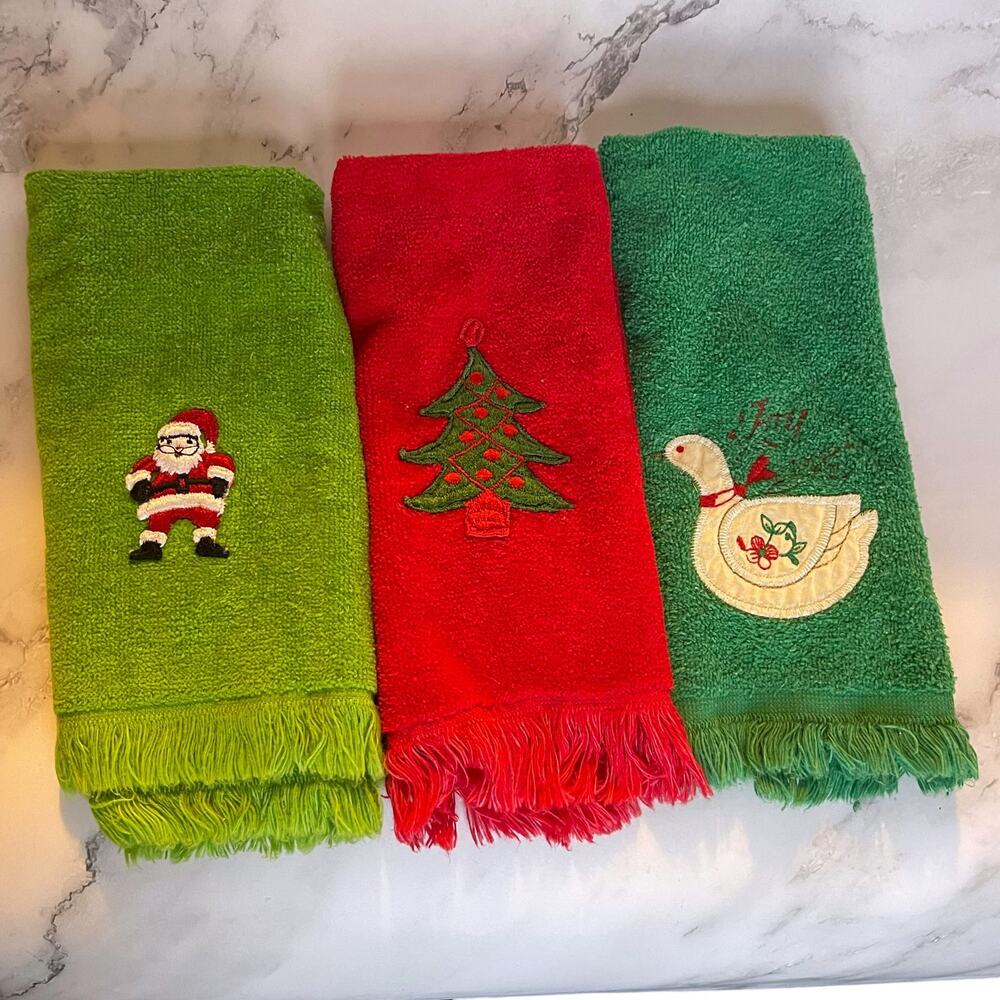 Vintage Fieldcrest Christmas Hand Towels 3pc Santa Tree Goose USA Cotton Fringe